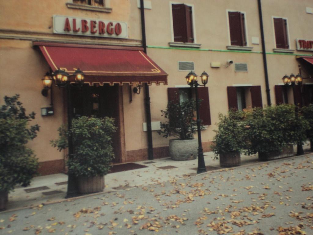 Albergo La Bersagliera Новента-ді-П'яве Екстер'єр фото
